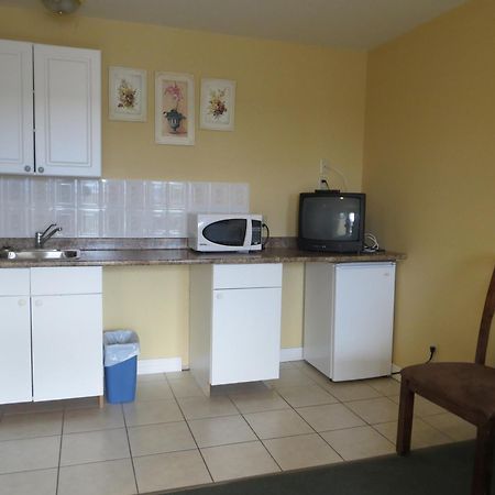 Villa Nova Motel Wasaga Beach Bagian luar foto