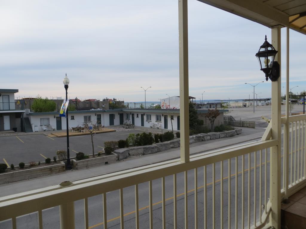 Villa Nova Motel Wasaga Beach Bagian luar foto