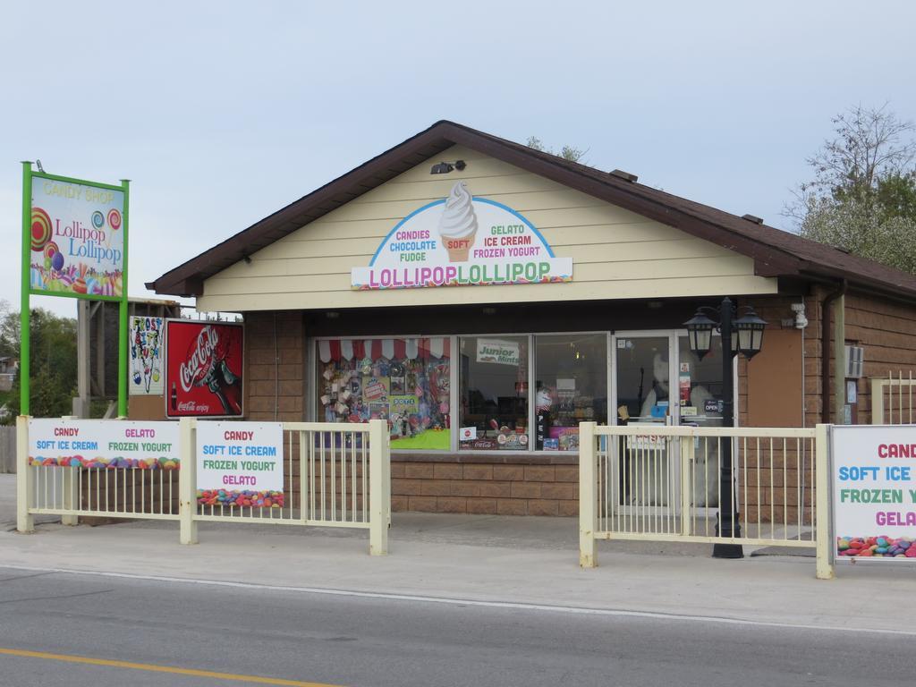 Villa Nova Motel Wasaga Beach Bagian luar foto