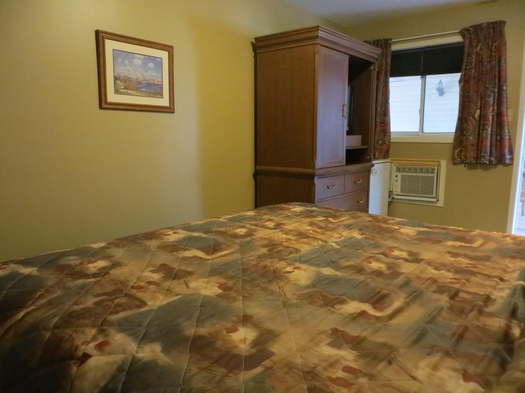 Villa Nova Motel Wasaga Beach Ruang foto