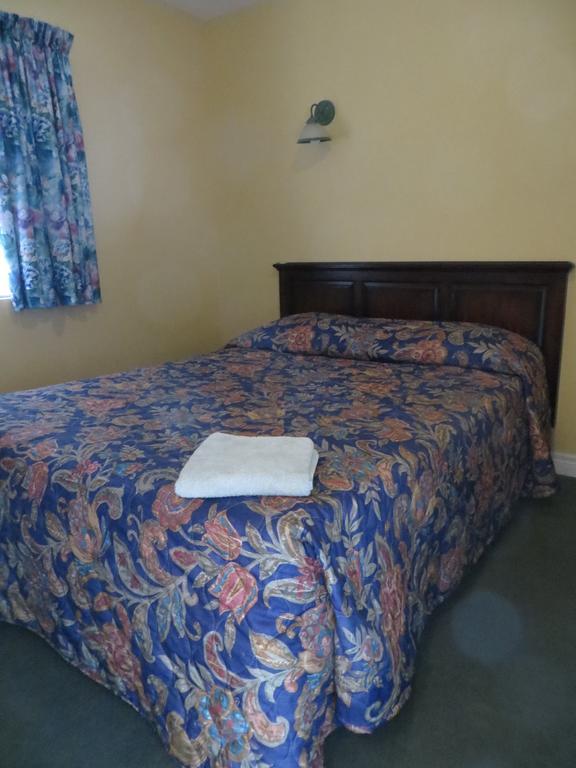 Villa Nova Motel Wasaga Beach Bagian luar foto