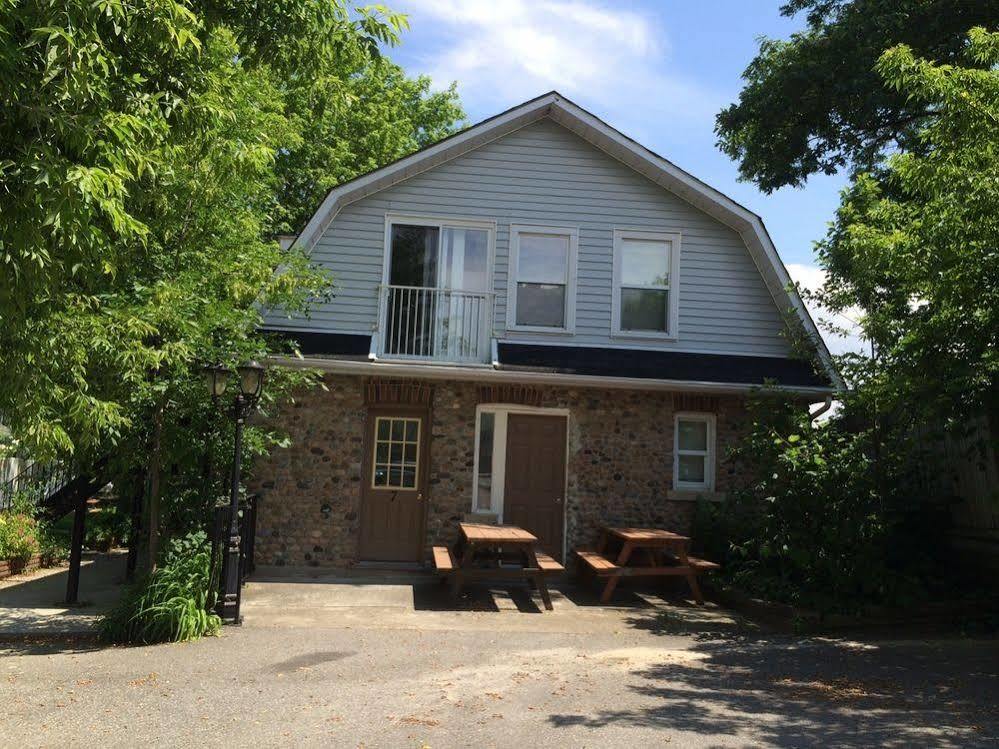 Villa Nova Motel Wasaga Beach Bagian luar foto